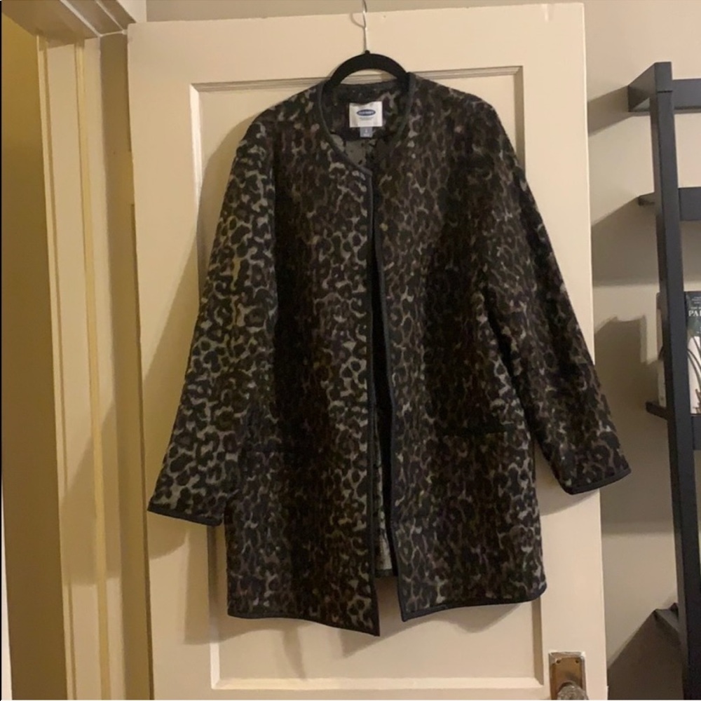 Old Navy leopard coat